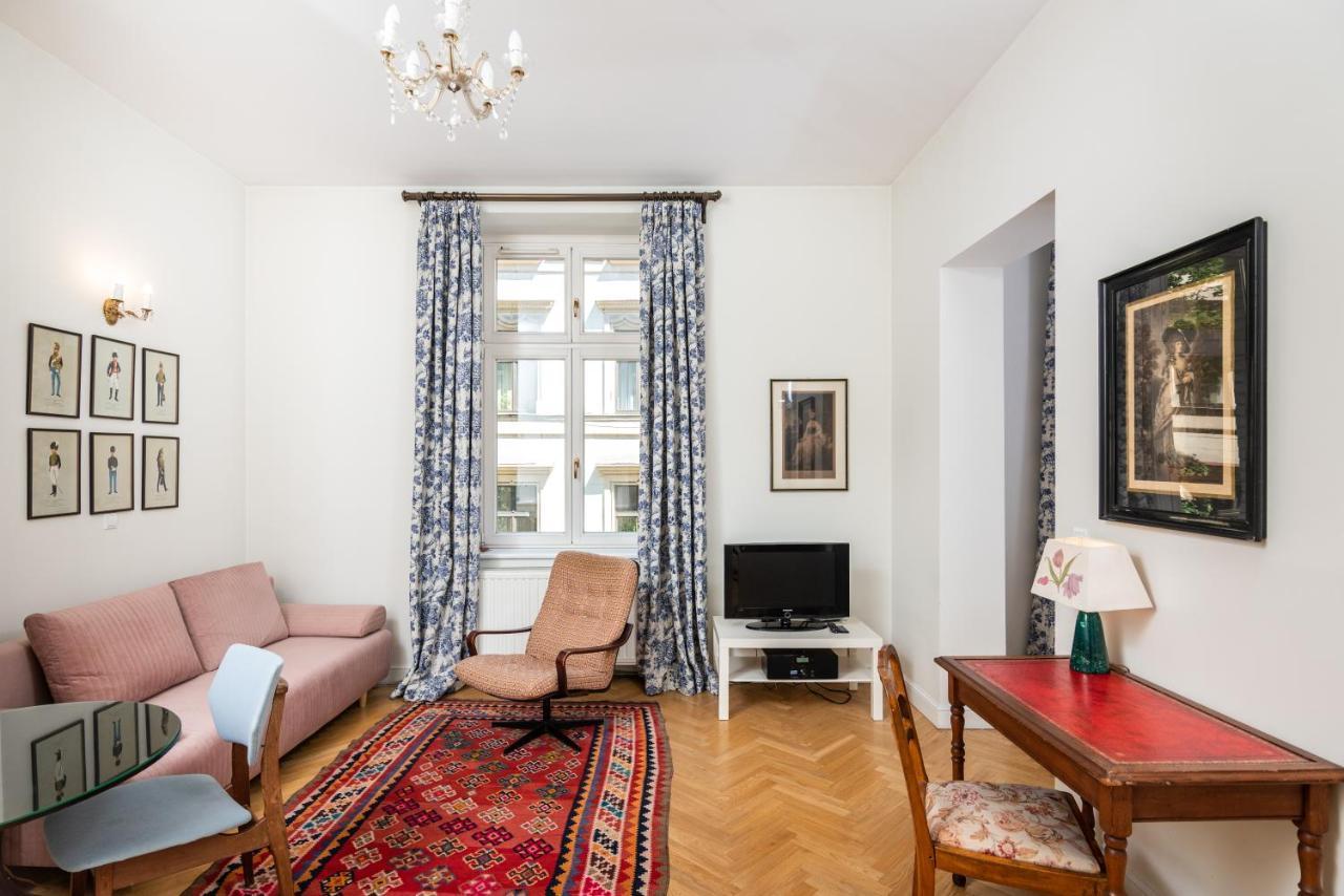 Classy Old Town Suites - By Upstairs Краков Экстерьер фото